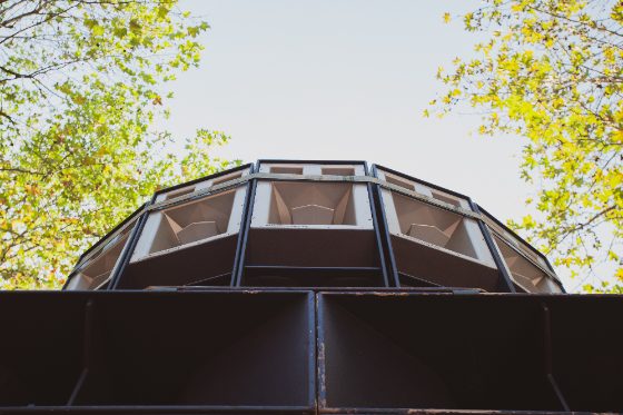 The stack on the float, seen from underneath